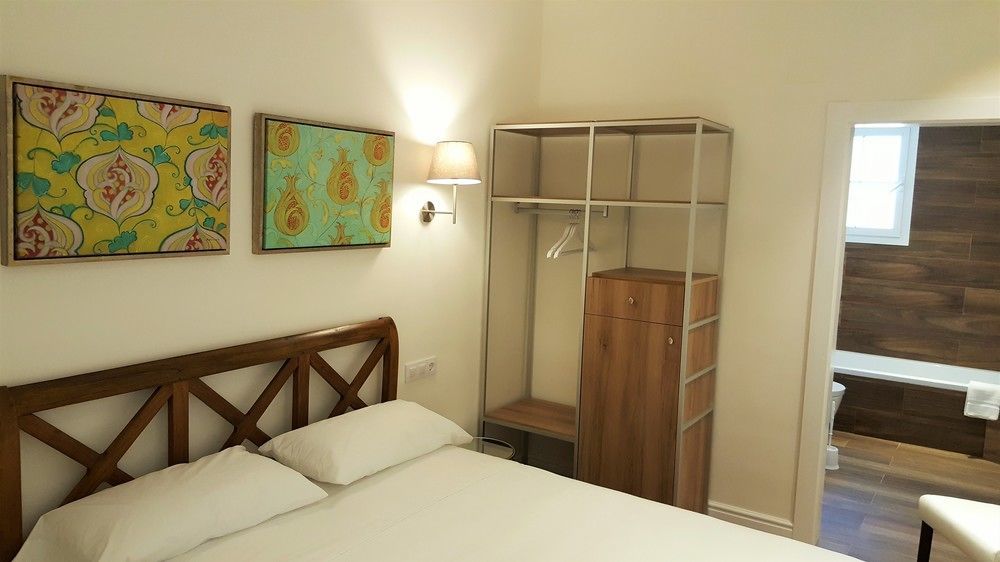 Apartamentos Mr La Racona Santa Llucia ภายนอก รูปภาพ