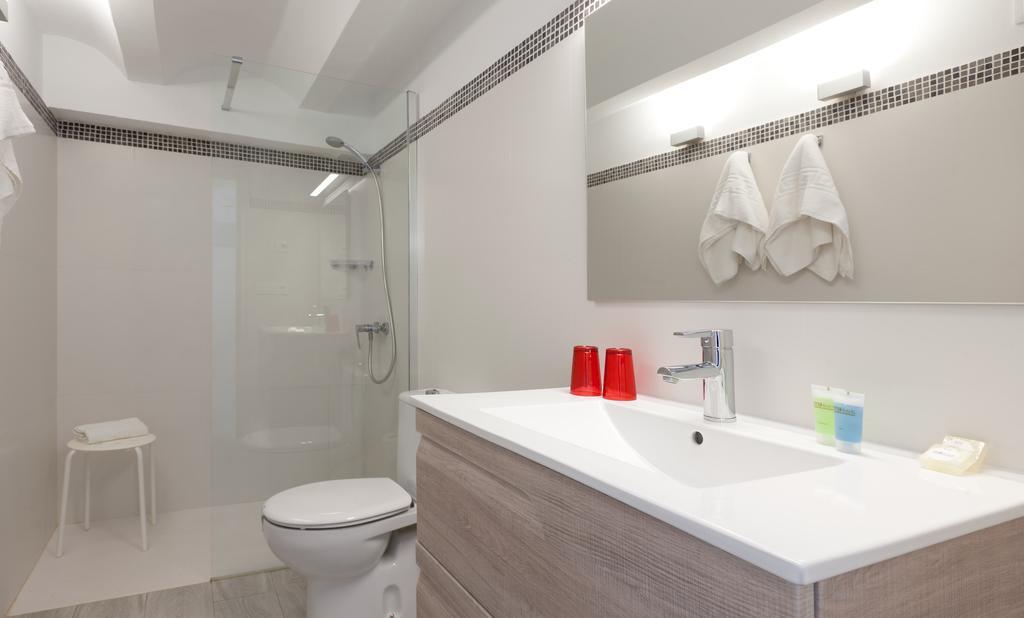 Apartamentos Mr La Racona Santa Llucia ภายนอก รูปภาพ